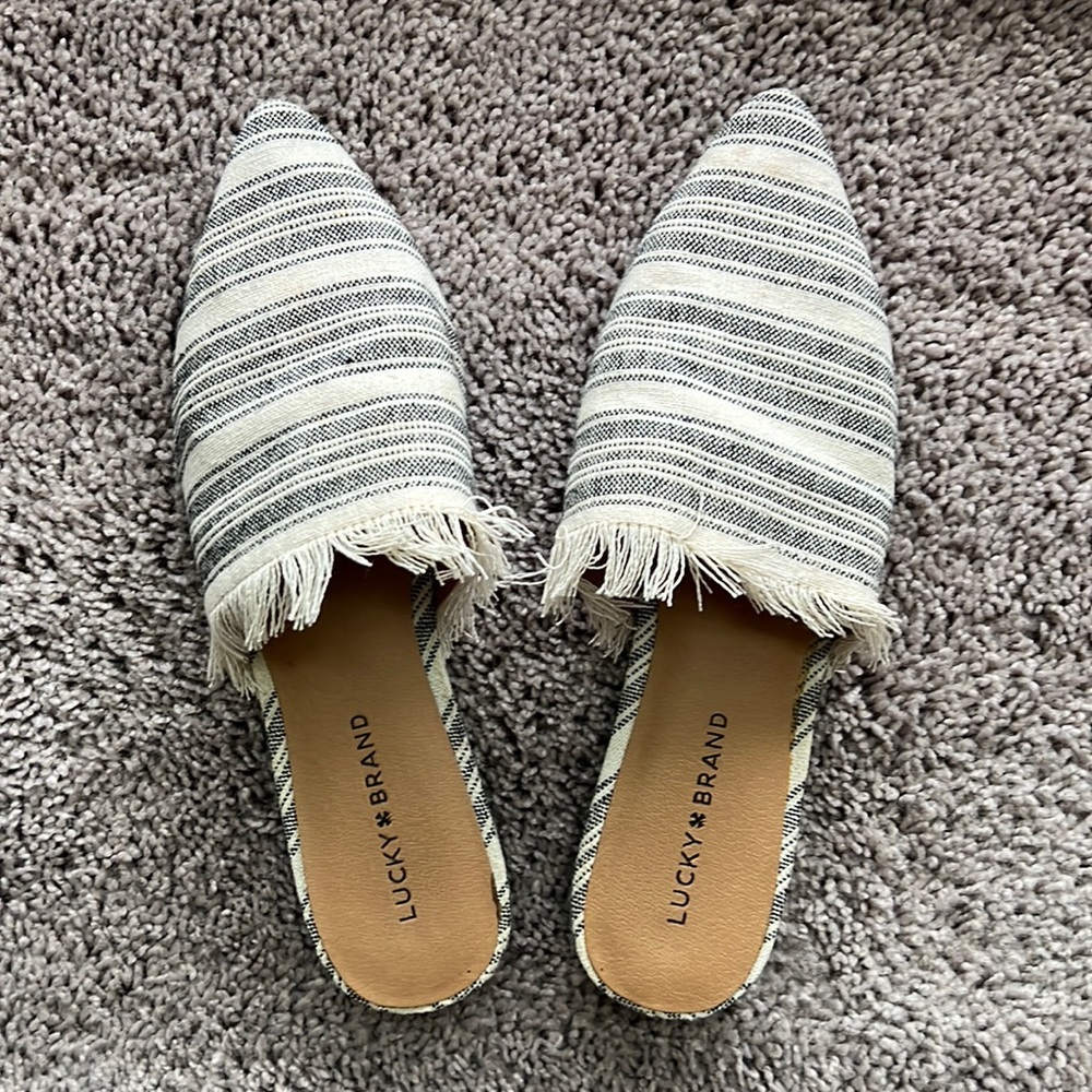 Lucky Brand flats